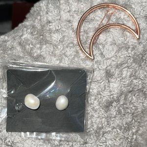 hair clip and earrings bundle